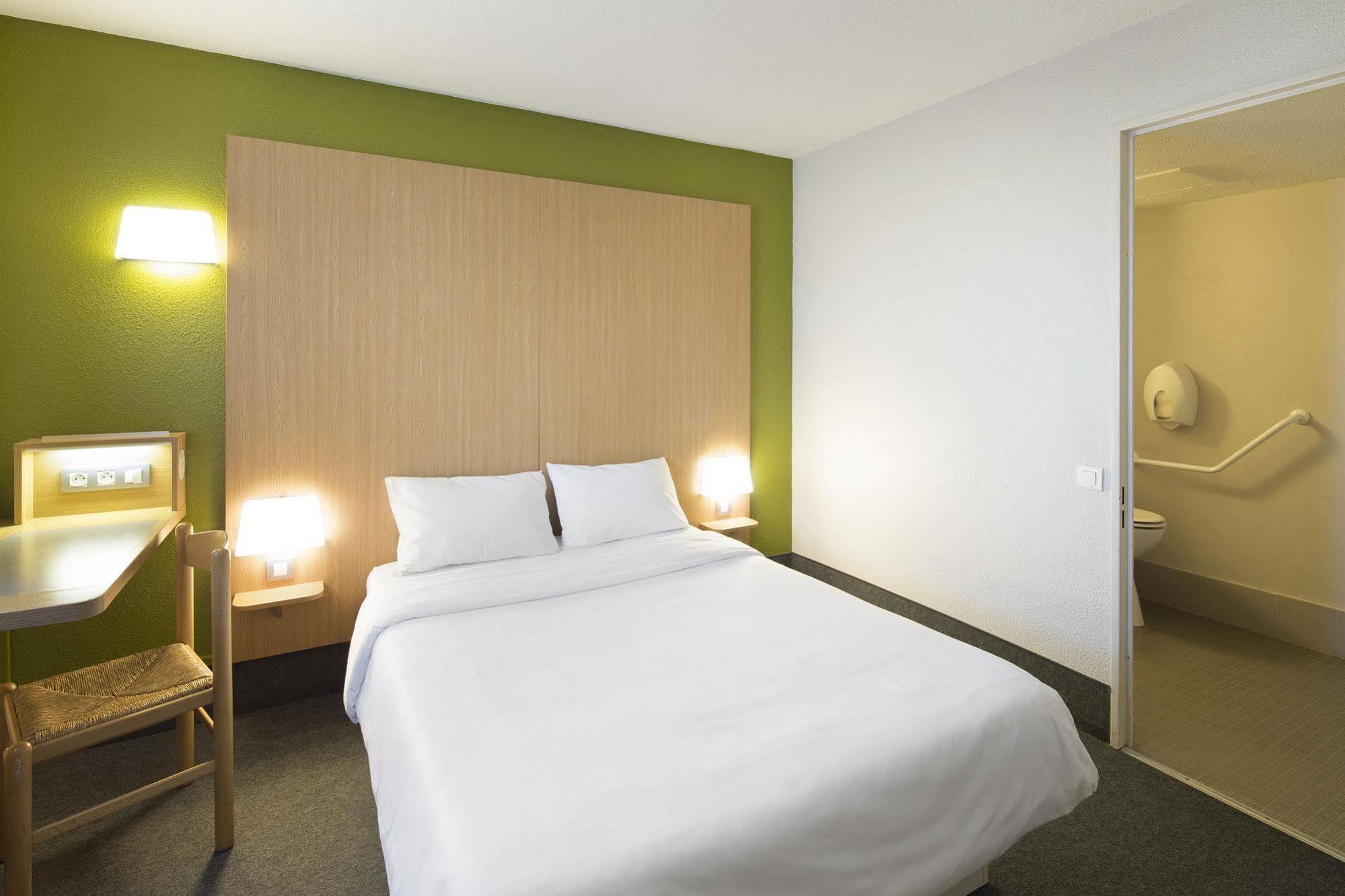 B&B Hotel Besancon Chateaufarine Esterno foto