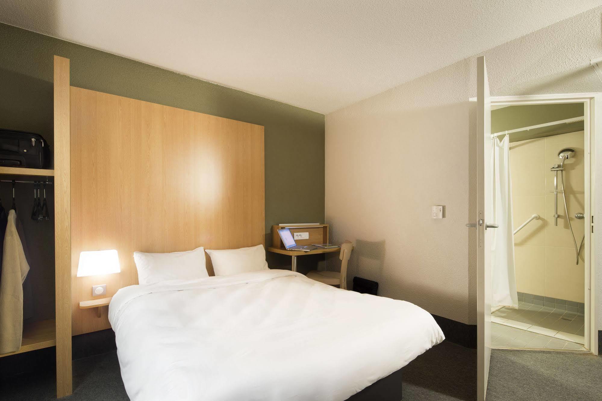 B&B Hotel Besancon Chateaufarine Esterno foto