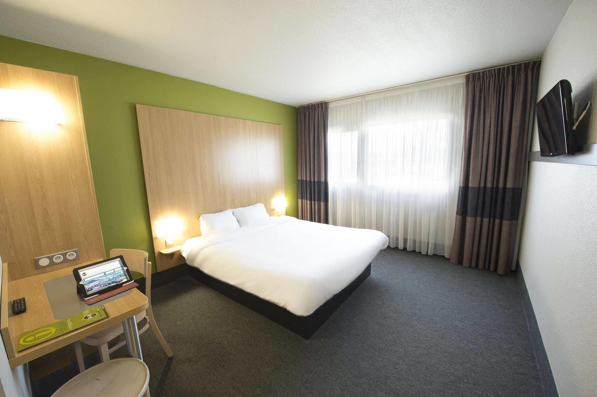 B&B Hotel Besancon Chateaufarine Esterno foto