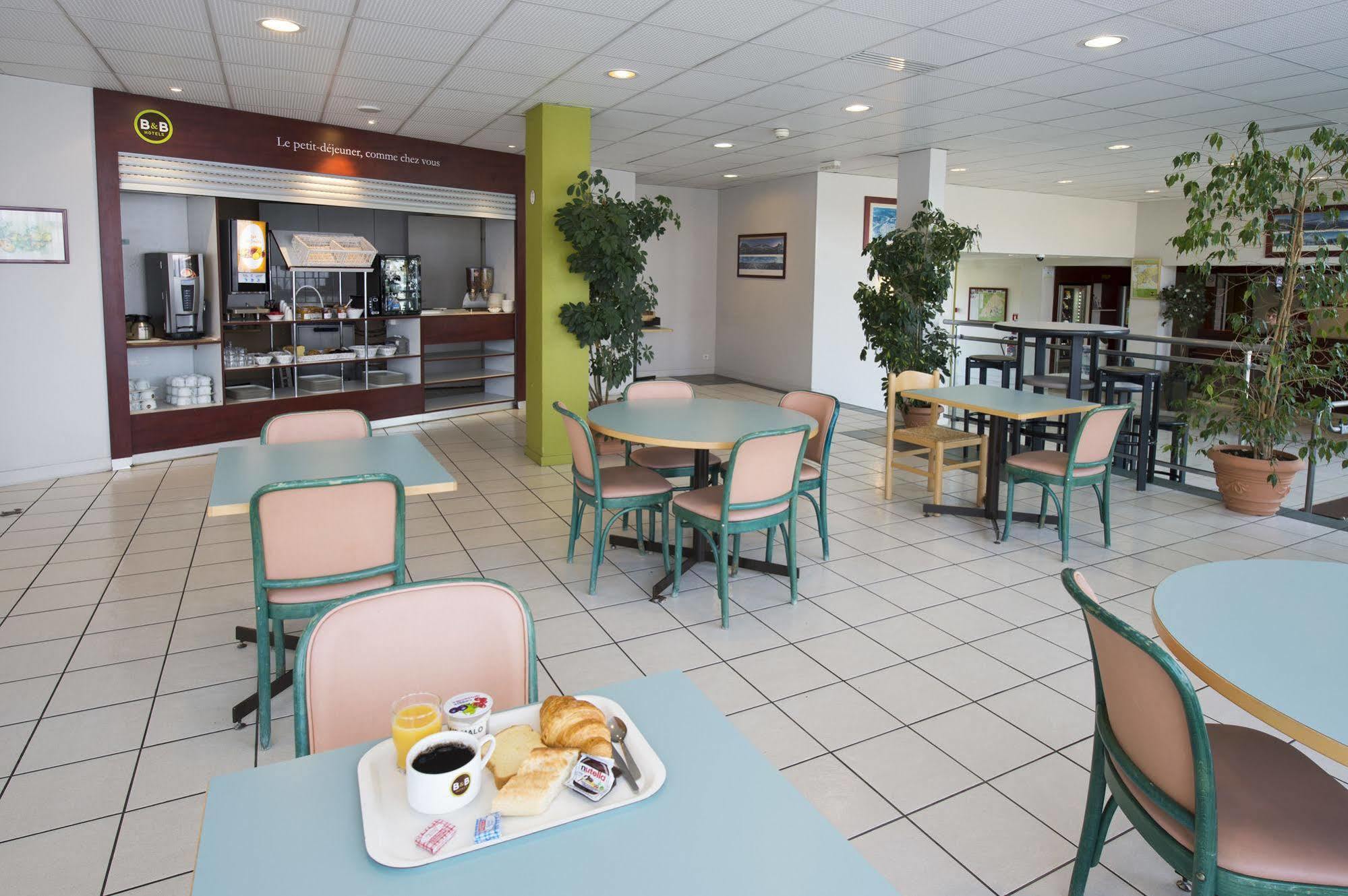 B&B Hotel Besancon Chateaufarine Esterno foto