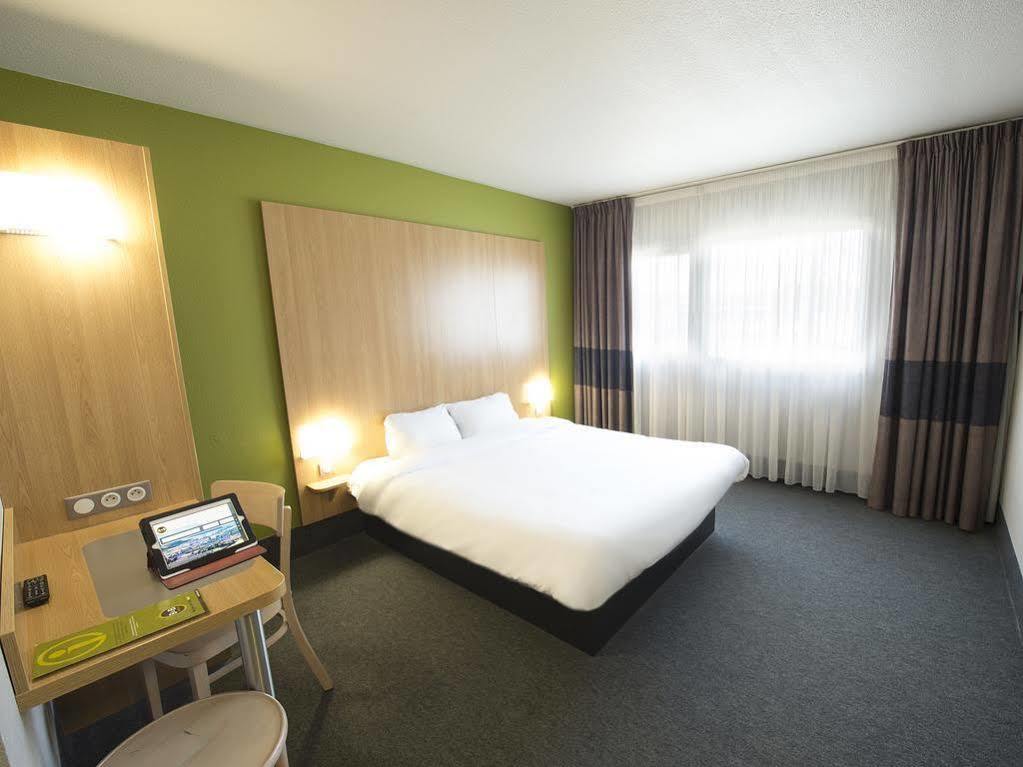 B&B Hotel Besancon Chateaufarine Esterno foto