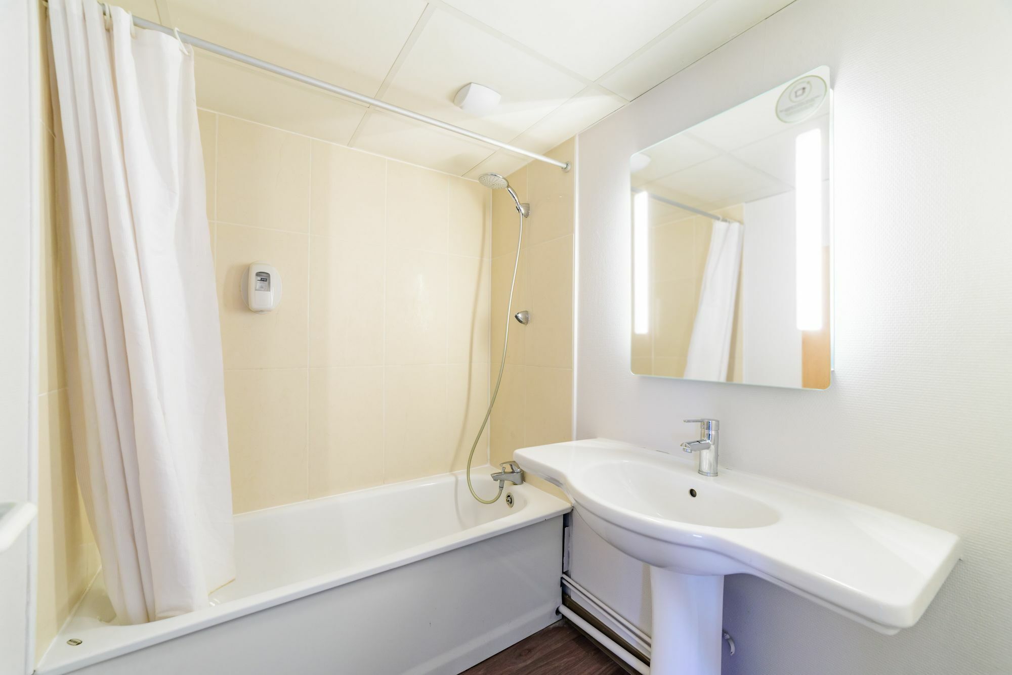 B&B Hotel Besancon Chateaufarine Esterno foto